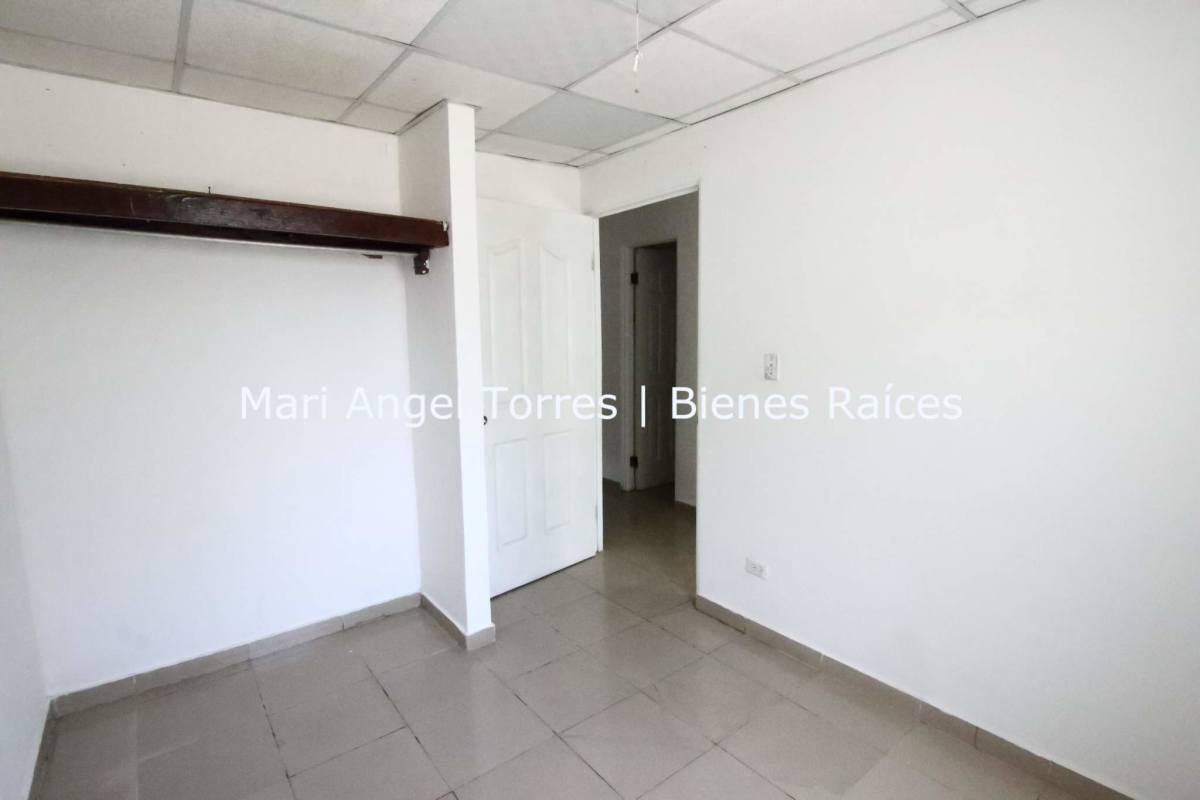 Minimalist small bedroom with closet tile floor Las Cumbres Panama rental house