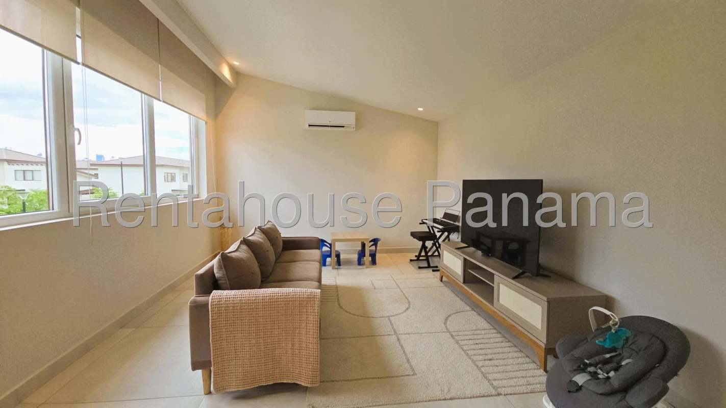 Covered terrace with garden views luxury home in The Woods Santa María Panama