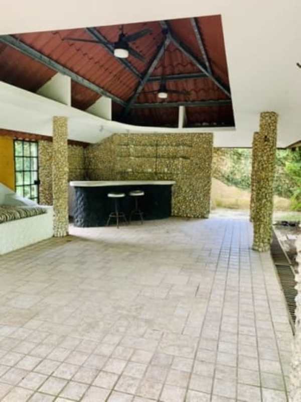 Covered patio outdoor rustic bar seating duplex home in Albrook Clayton Panama