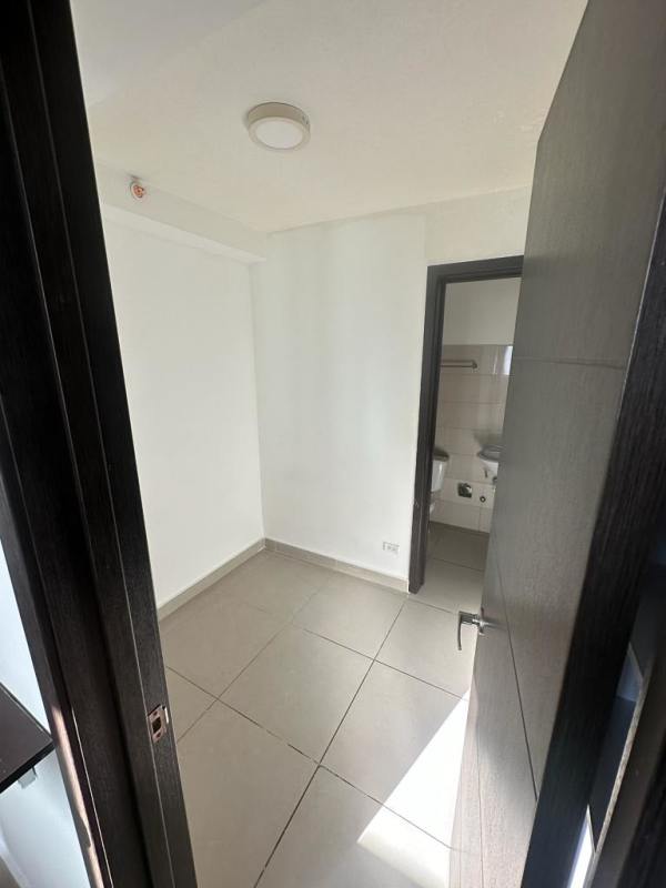 Laundry room with utility sink, washer dryer area PH Kings Park Condado del Rey Panama