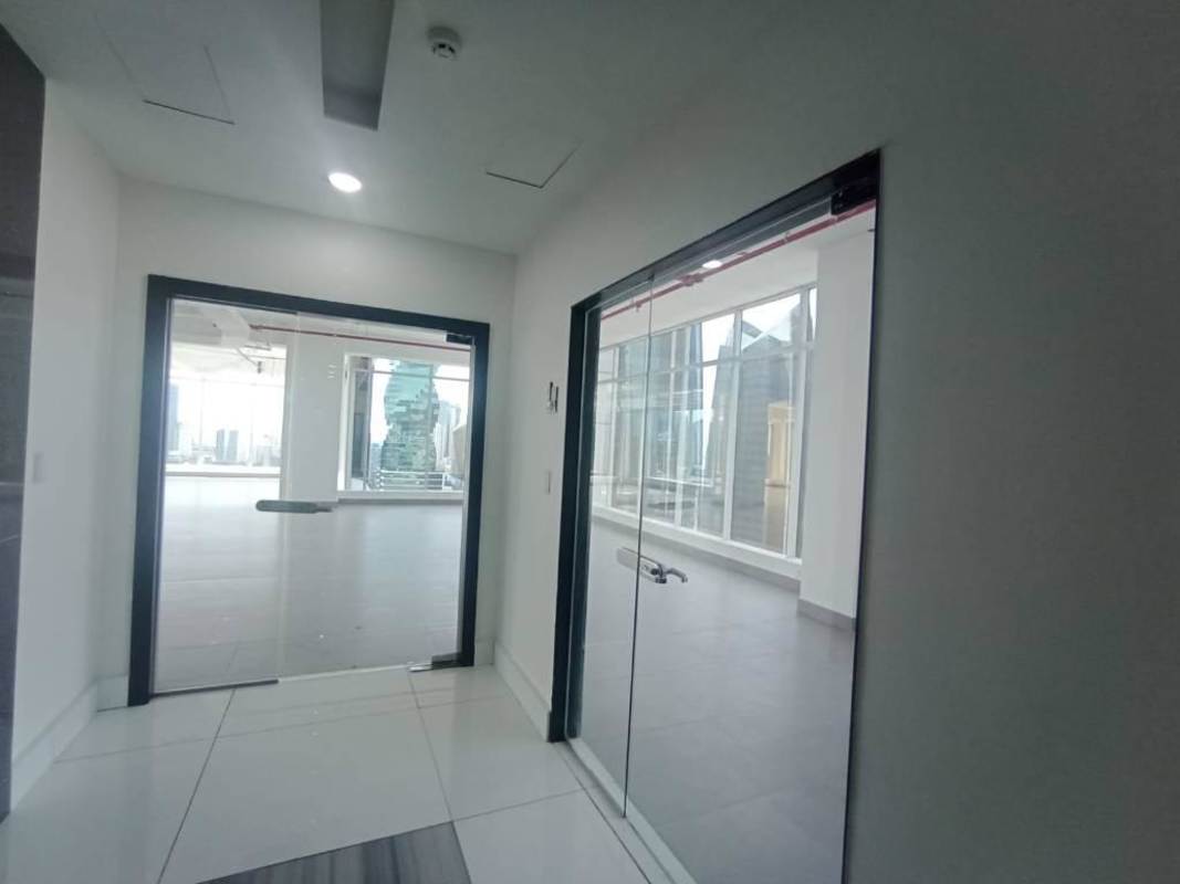Modern 307m² Office for Rent PH BICSA Financial Center Obarrio