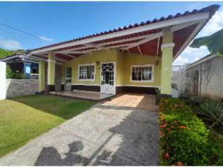House for Sale in Vista Alegre - 3 bedrooms