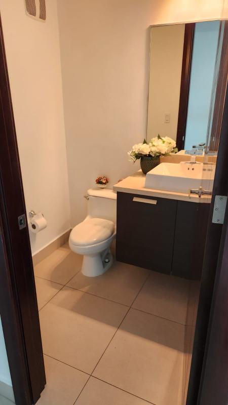 Spacious bedroom with window views of the Pacific Ocean and access to ensuite bathroom PH Oceanaire Punta Pacífica