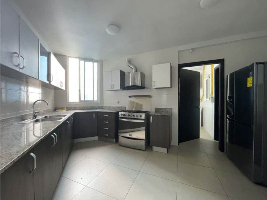 Kitchen with granite countertops stainless steel appliances PH Costa del Este Panama