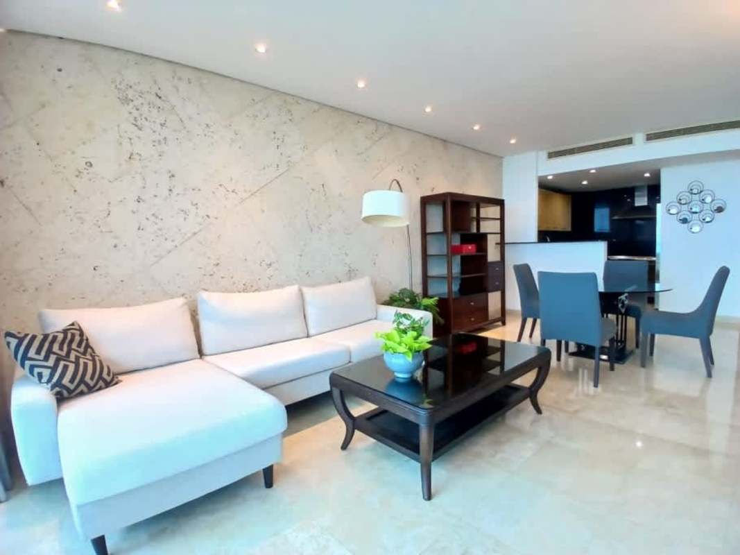 Fully equipped modern kitchen with granite counters and appliances PH BICSA Panama City