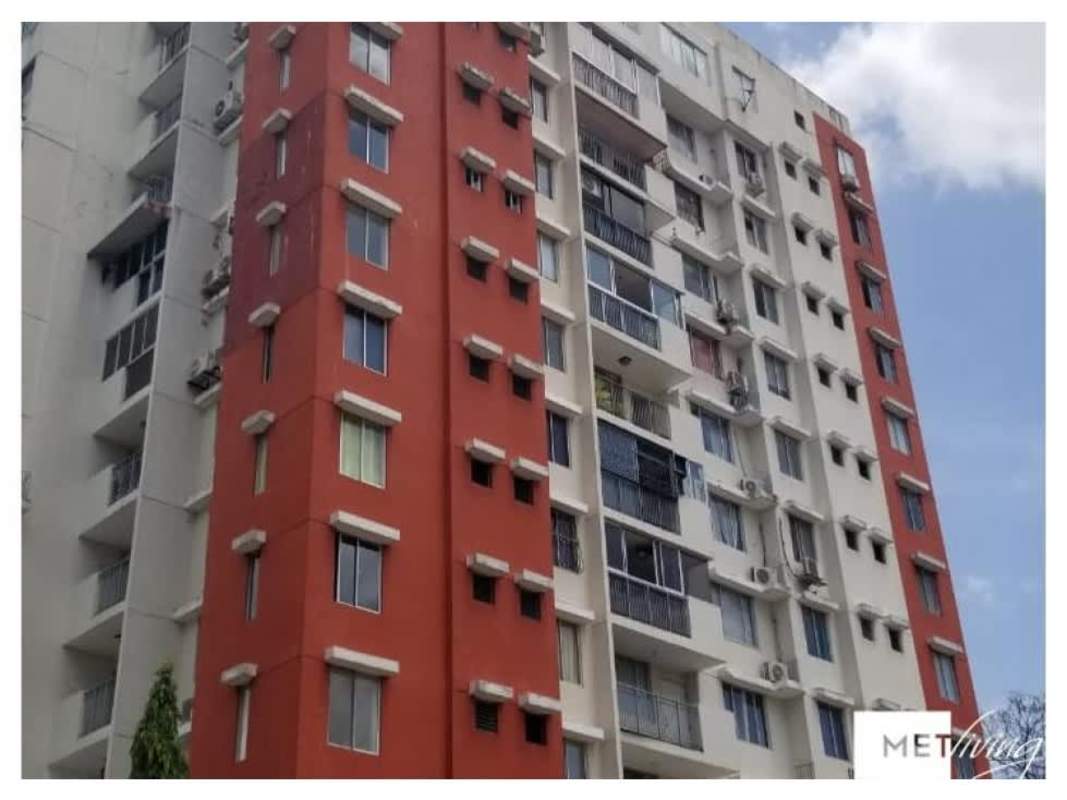 Building exterior with balconies and pool at PH Altos de la Colina Panama City