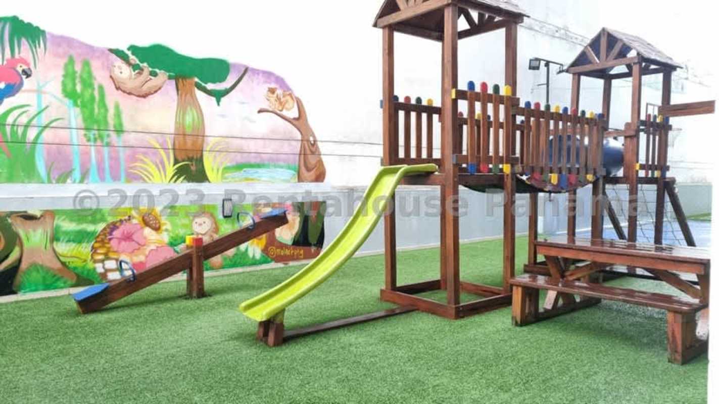 Children's outdoor playground colorful mural PH Blue Park Bella Vista