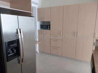 Apartment for Rent in San Francisco - 3 bedrooms