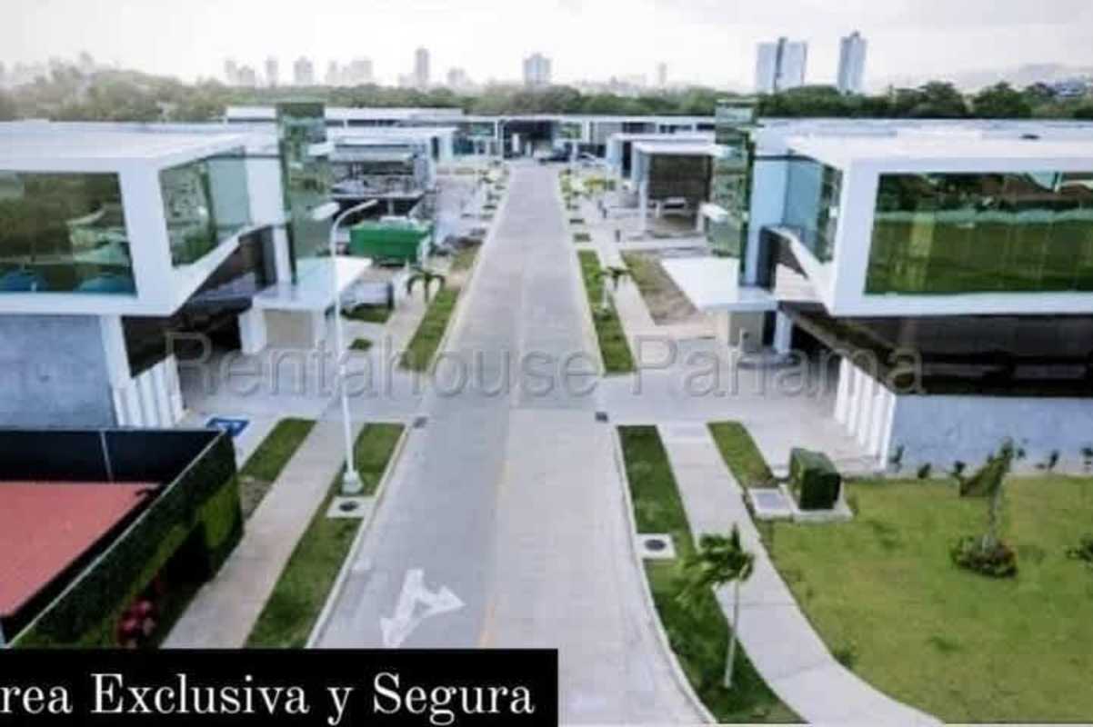 Bright living and dining area with balcony access in PH Panama Viejo Residences for rent Panama City