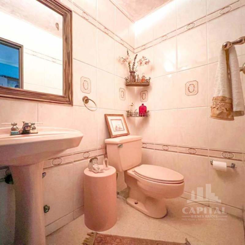 Contemporary enclosed kitchen with skyline views PH BICSA Punta Paitilla