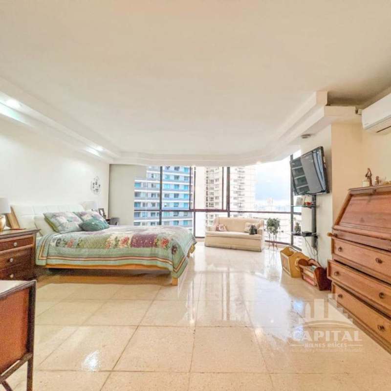 Bedroom with water and skyline views at PH BICSA Tower Paitilla Panama
