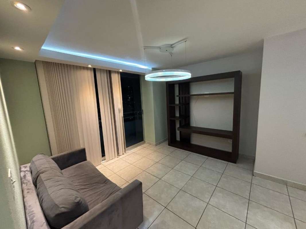 Furnished 2BR Apartment with Balcony PH Sunshine Vía España