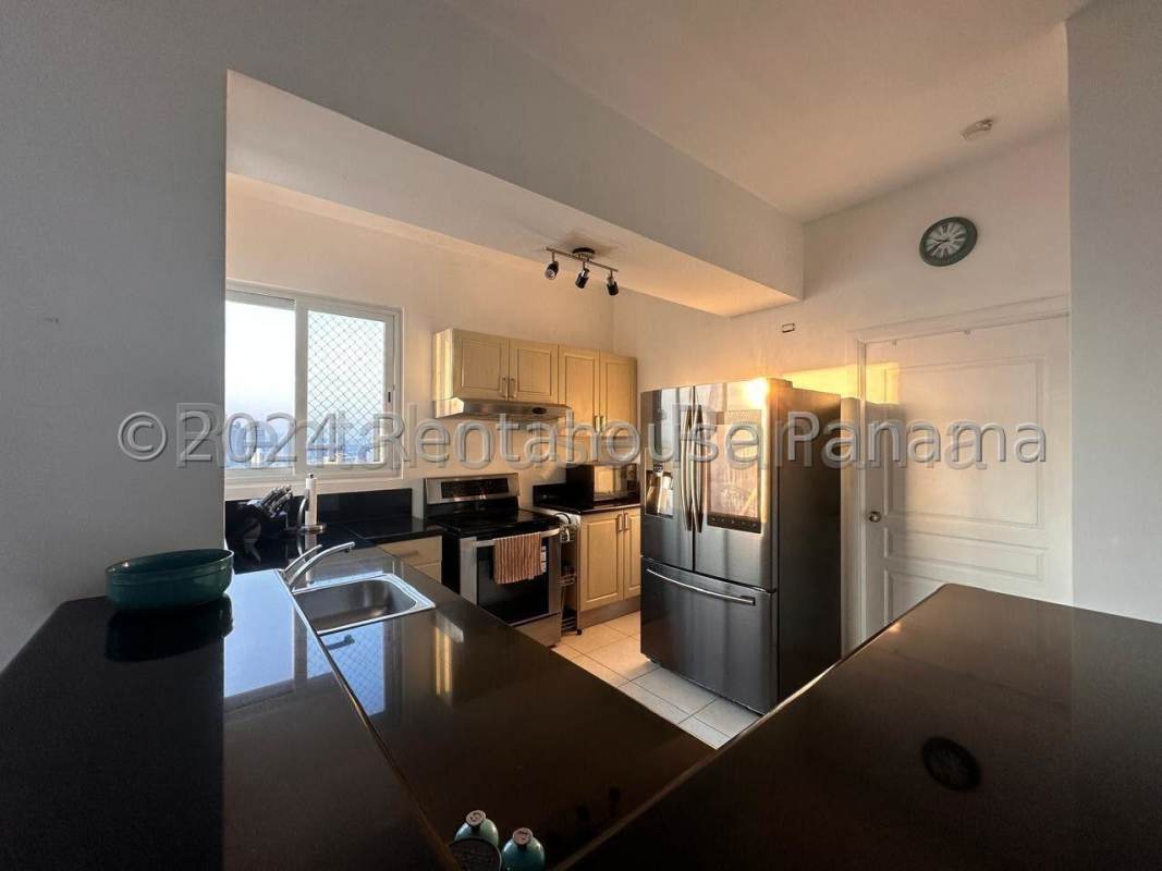 Furnished 2BR 2BA High-Rise BICSA Tower with Ocean Views