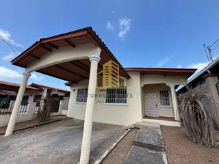 House for Sale in San Antonio - 3 bedrooms