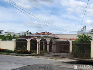 House for Sale in San Francisco - 3 bedrooms