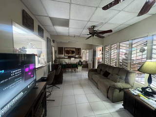 Commercial House for Sale in Chanis - 6 bedrooms