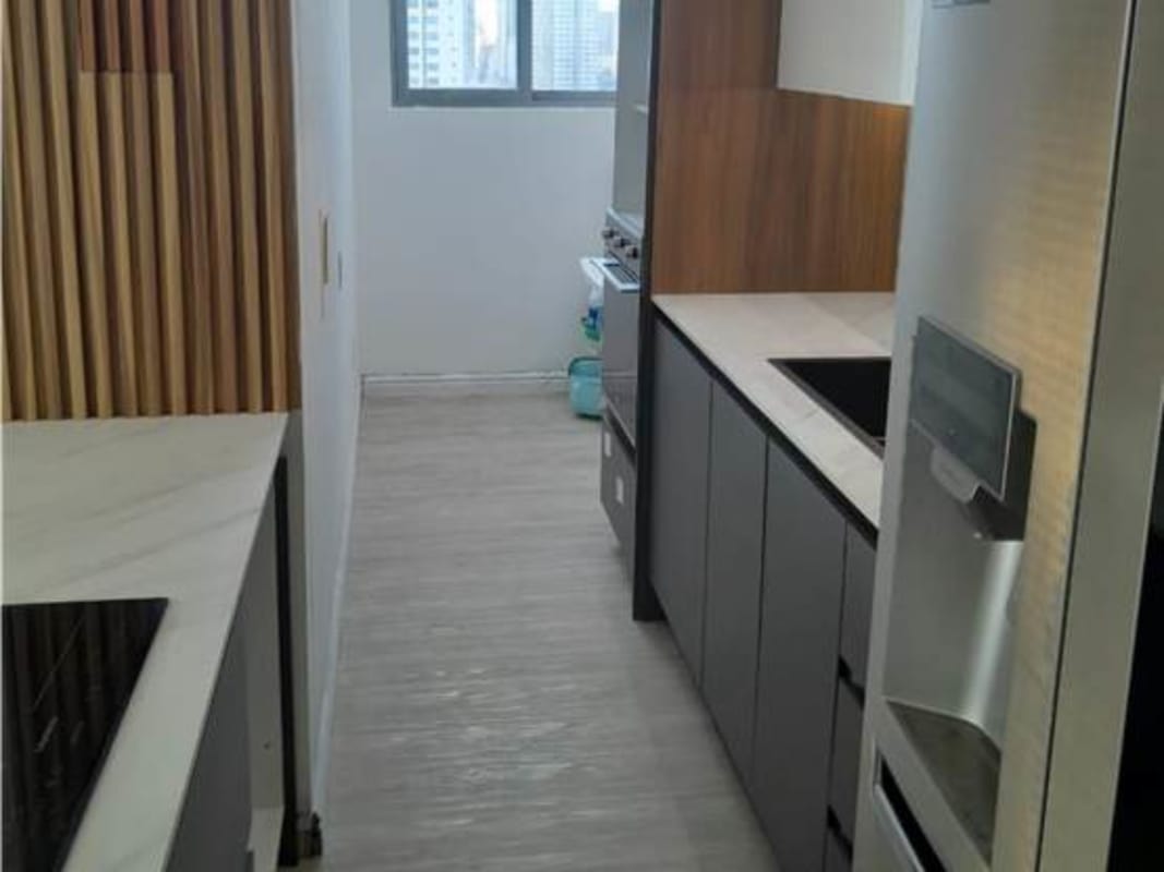 Building amenities with adult and children swimming pools PH Alai Panama City