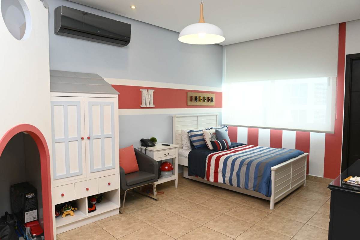 Master bedroom suite with panoramic ocean views, en-suite bath, luxury finishes in PH Titanium Costa del Este Panama