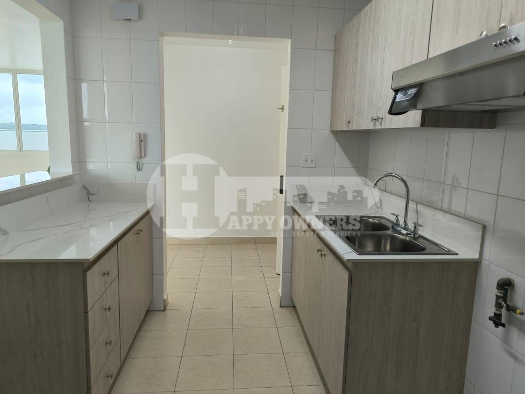 Spacious living dining room with split air conditioning, large windows and ceramic floors in PH Majestic Garden Edison Park Panama City