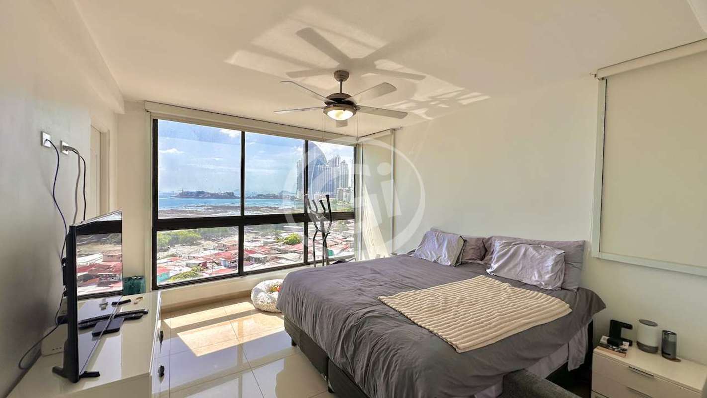Remodeled master bedroom with walk-in closet and ocean view PH Costa Pacifica Panama
