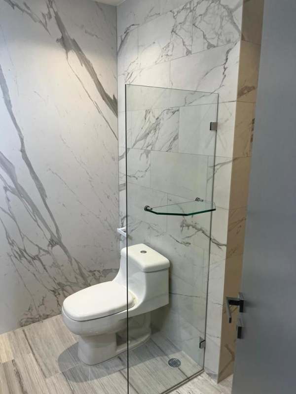 Fully equipped contemporary kitchen with electric appliances PH Nuovo Avenida Balboa