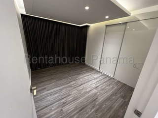 Apartment for Rent in San Francisco - 3 bedrooms