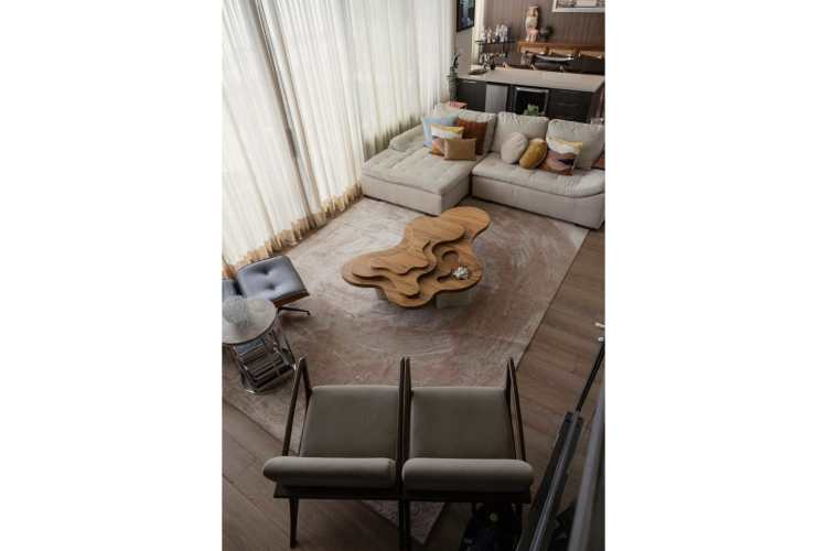 Elegant master bedroom with large ocean view windows at PH Bahía del Golf Coco del Mar Panama