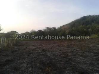 Utility connection points with fencing around open land lease Panama