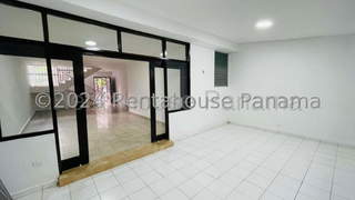 House for Rent in Parque Lefevre - 4 bedrooms