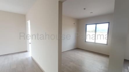 Open interior minimalistic design, natural light, in new Grand Canyon Boquete house for sale