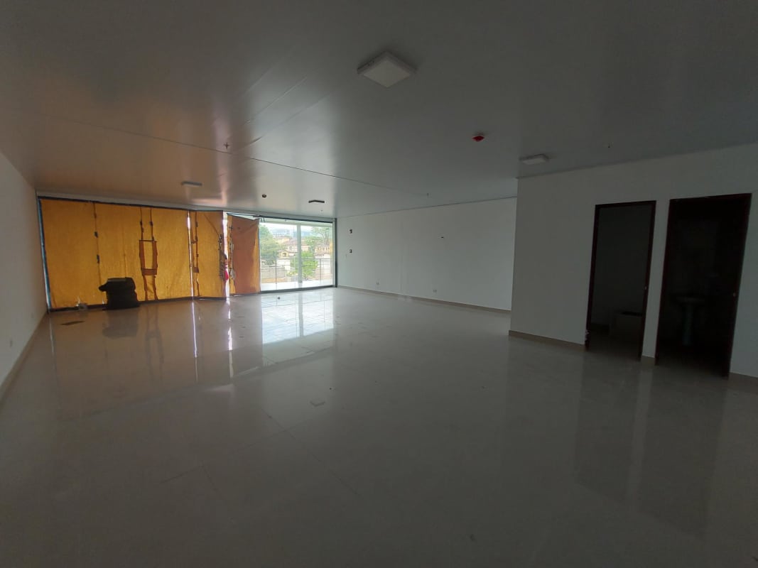 Empty office or retail space with glass frontage in Dorado Lake Condado del Rey Panama