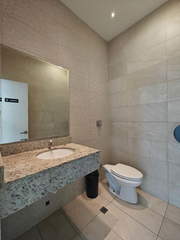 Office for Rent in Bella Vista - 0 bedrooms