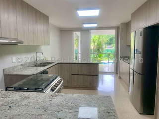 House for Sale in Coco del Mar - 4 bedrooms