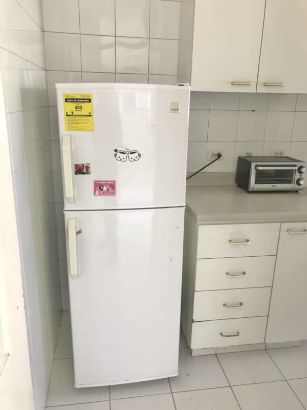 Bright interior hallway with tiled floors natural light PH Royal Center Marbella Panama