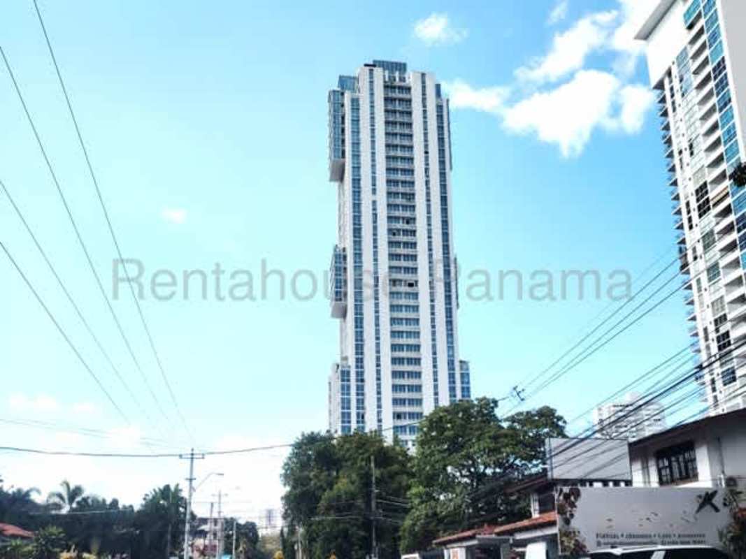 PH Quadrat high-rise residential tower in San Francisco Panama City