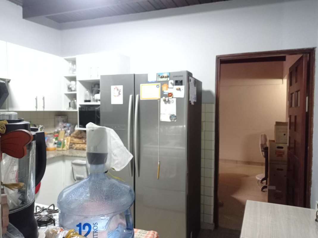 Contemporary kitchen double refrigerator cabinets Betania Panama house for sale