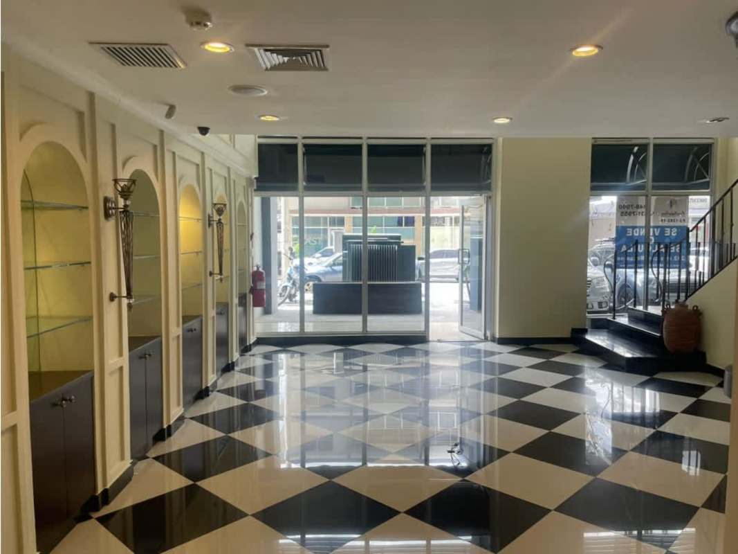 Industrial walk-in freezer inside commercial kitchen area of PH Vitro Loft Panama