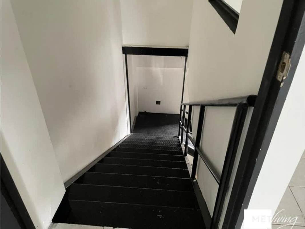 Commercial Space with Mezzanine for Rent in Plaza Carolina