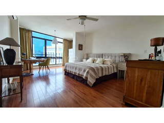 Penthouse Apartment for Sale in Bella Vista - 5 bedrooms