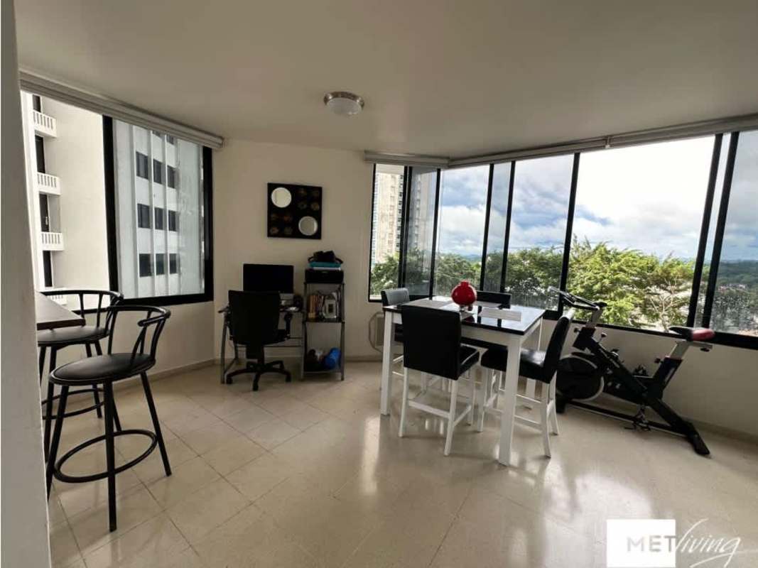 Kitchen with granite countertops, appliances, washer dryer, window PH Pacific Hills Betania Panama