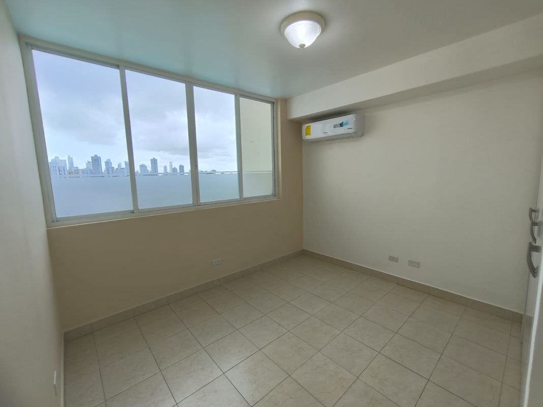 Renovated bedroom with window split AC neutral tile PH Majestic Gardens Edison Park