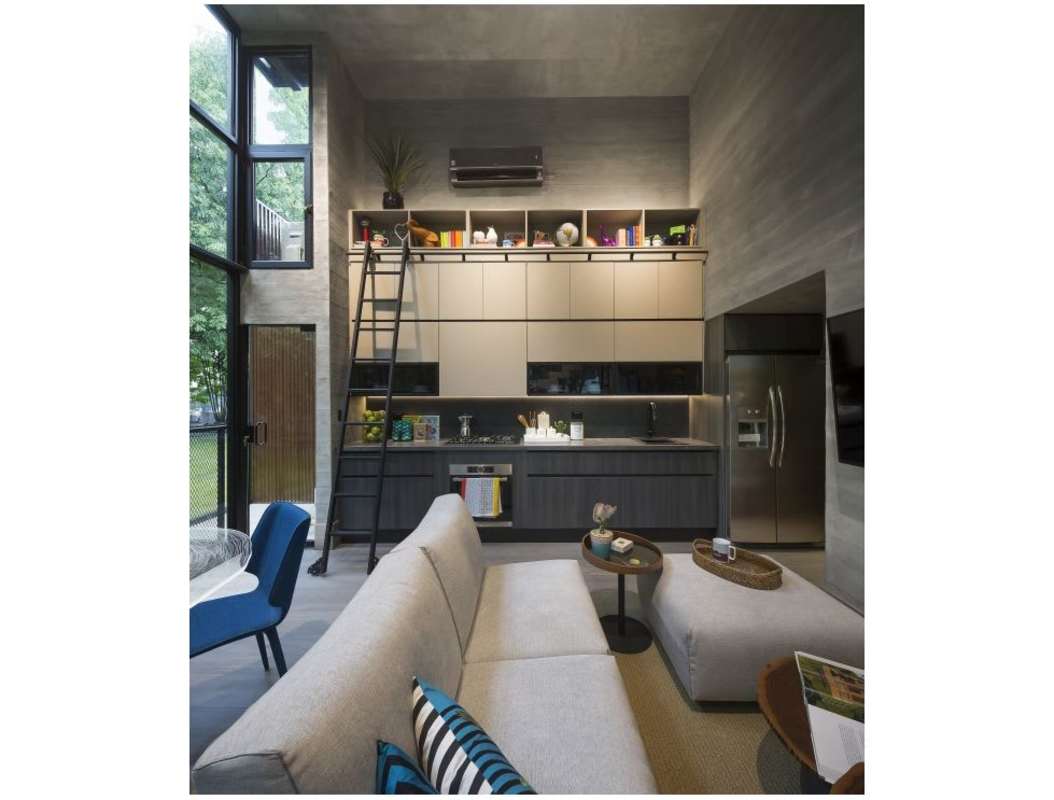 Elegant lobby reception double height PH Dovle Cincuentenario Panama