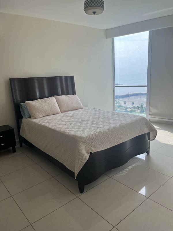 Modern half guest bathroom PH Allure Bella Vista Panama