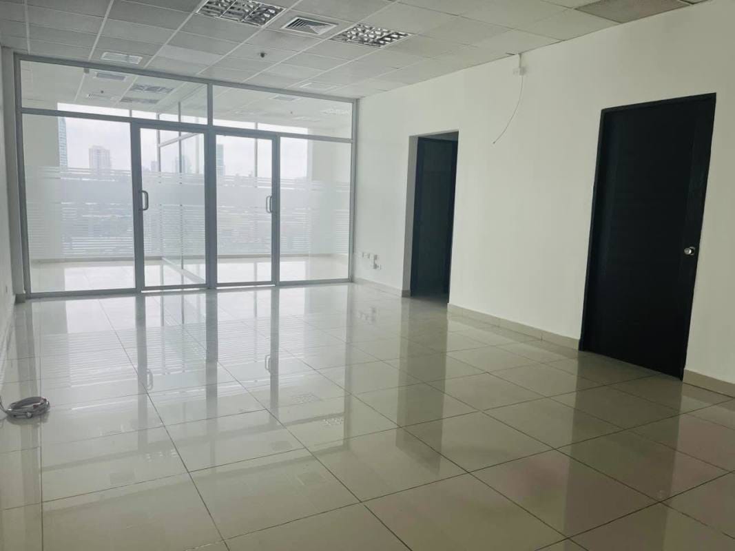 Large open office space with floor tile and skyline views in PH BICSA Financial Center Panama