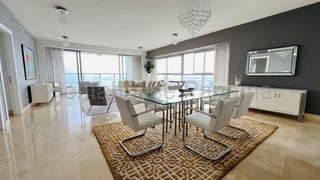 Penthouse Apartment for Rent in Marbella - 3 bedrooms