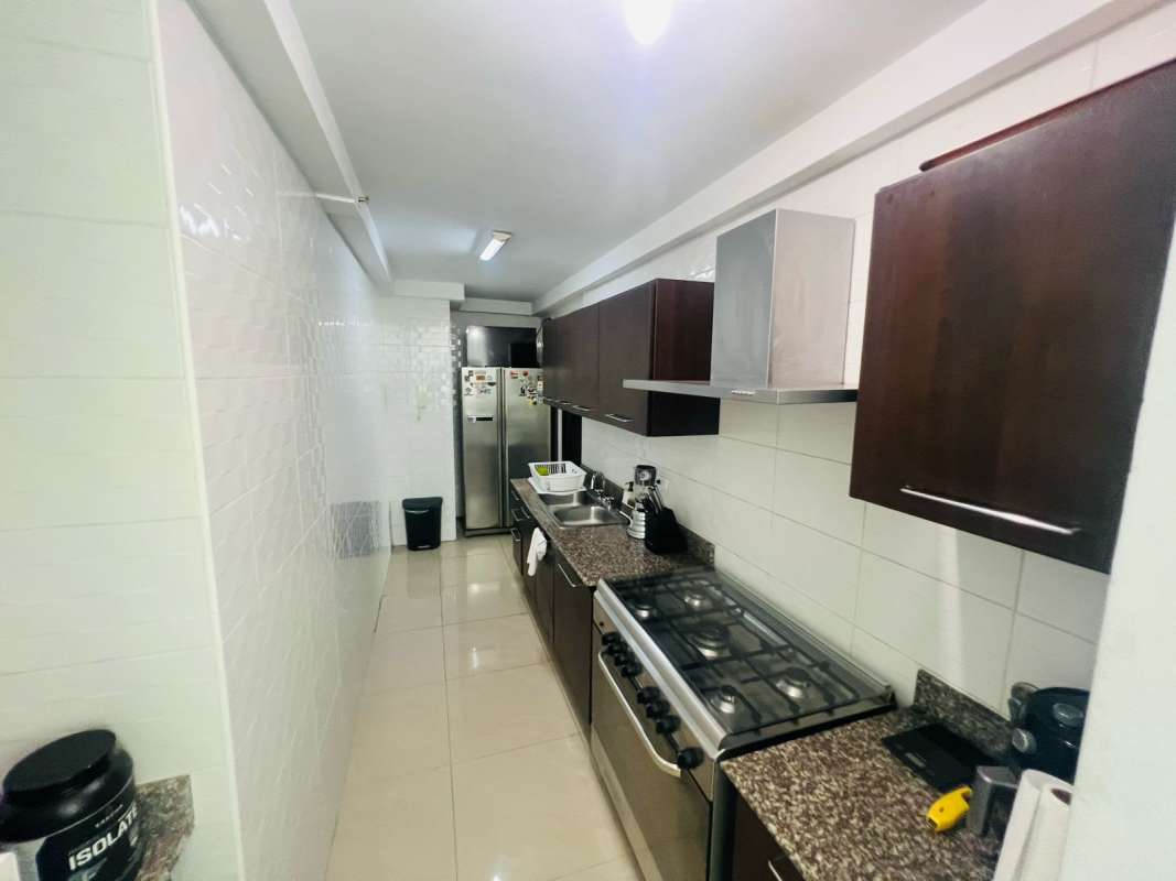 Master bedroom with closet and window view PH Bella Vista Park Panama