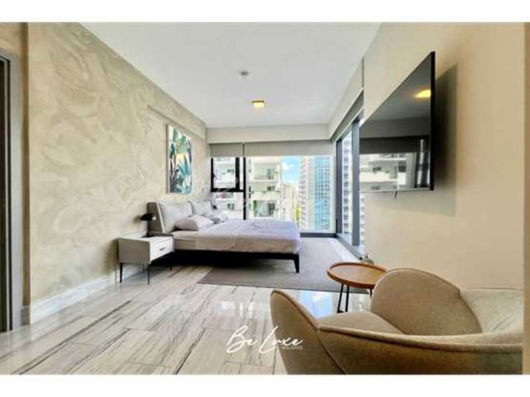 Infinity pool with panoramic views, luxury spa amenities PH Nuovo by Armani