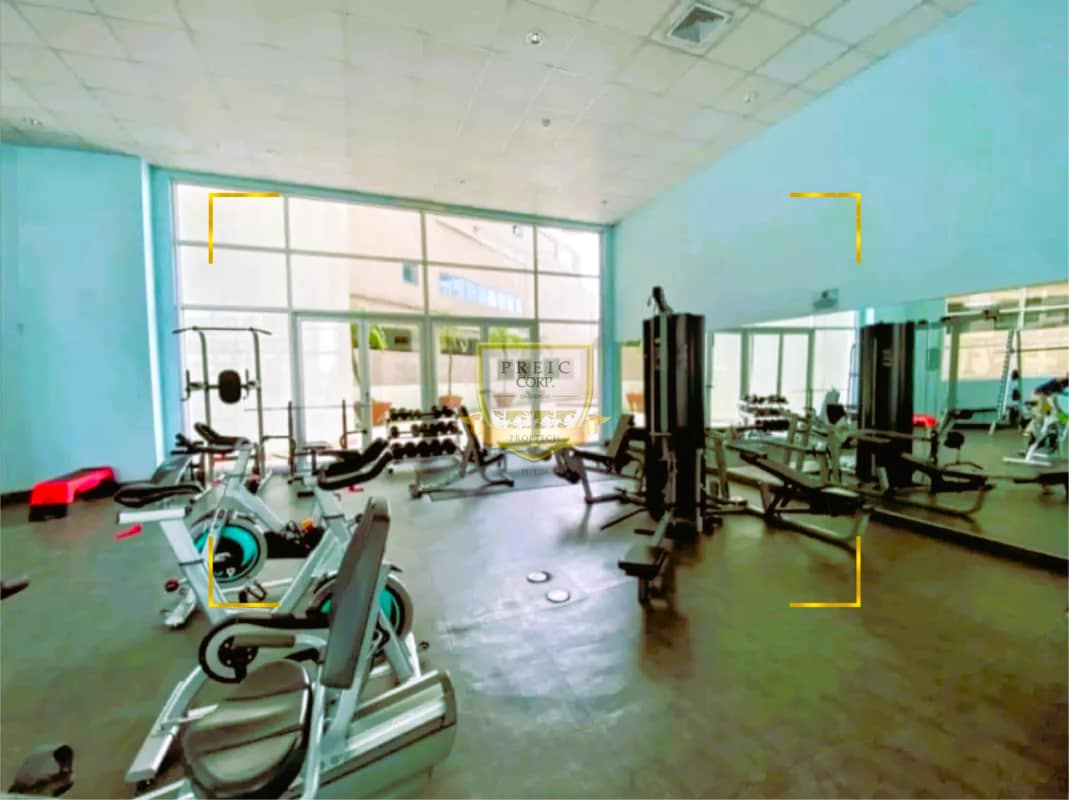 Secondary bedroom with city views and built-in closet Oasis on the Bay Panama