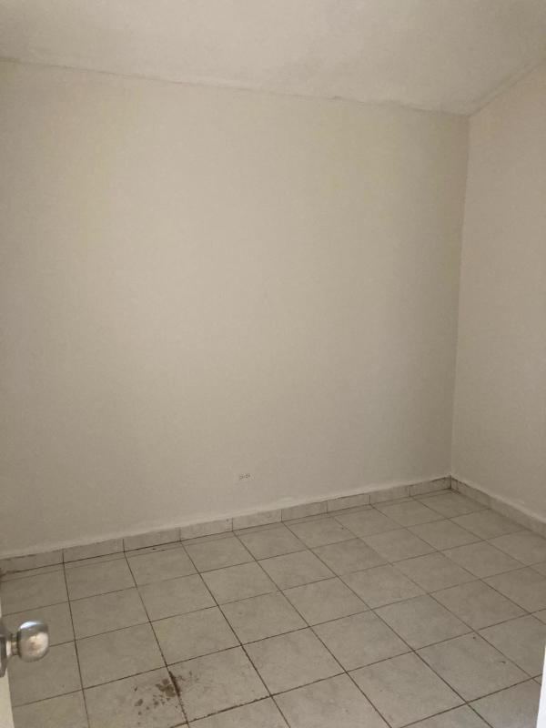 Bedroom in townhouse rental with window and closet PH Mirador del Bosque Pacora Panama