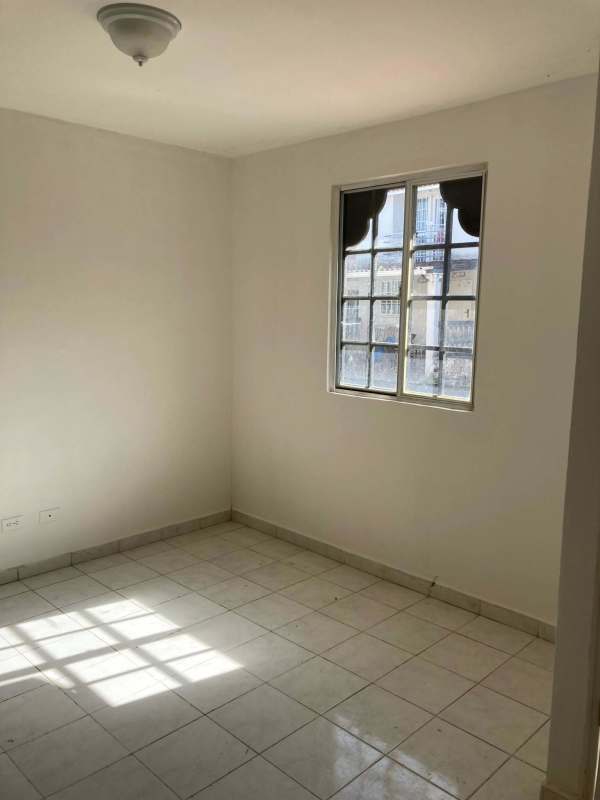 Townhouse for rent facade with balcony and parking in PH Mirador del Bosque Pacora Panama